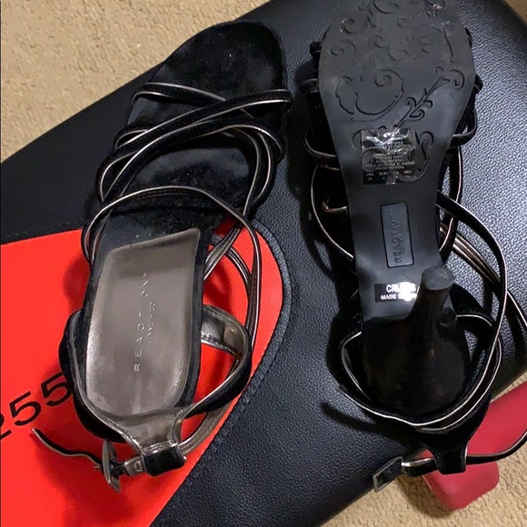 So cute and sexy! Dress sandals - Picture 3 of 3